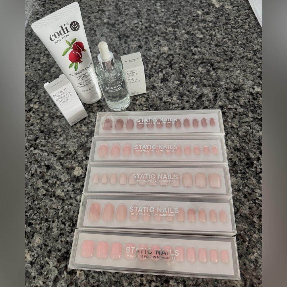 Static Nails Reusable Pop-On Manicures - 5 Neutral Color Sets